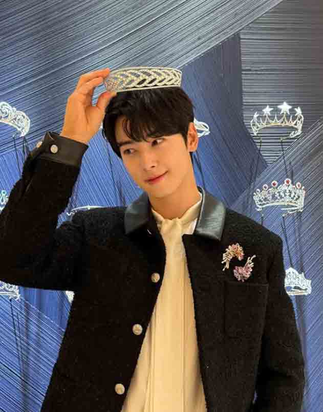 13 ídolos masculinos más altos del K-pop 3 Cha Eun Woo de ASTRO