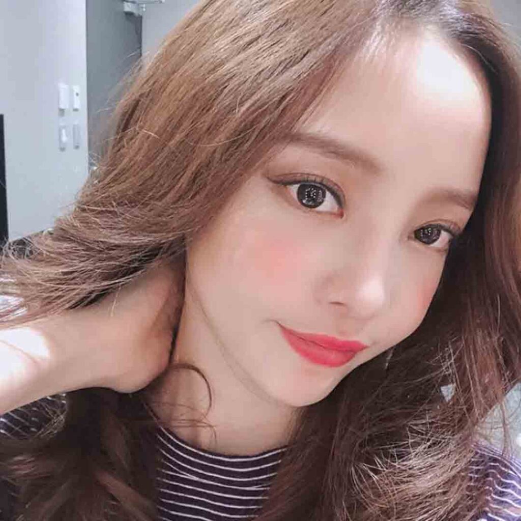 Ídolos de k-pop y actores de K-dramas que murieron jóvenes 5 Hara (1991 - 2019)