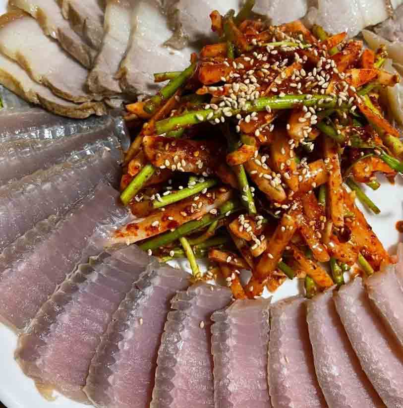 Hongeo: Esta comida coreana lo amarás u odiarás, su olor es similar al amoníaco 2 Hongeo: Este manjar coreano lo amarás u odiarás, su olor es similar al amoniaco