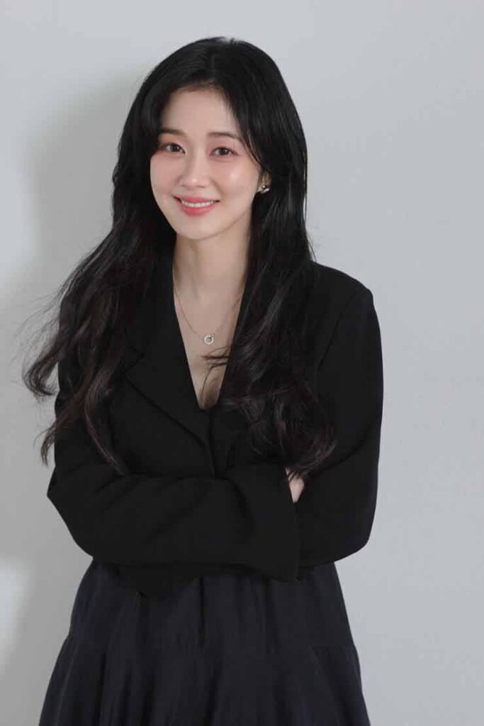 Jang Nara confiesa que tomó la iniciativa con su esposo tras años de espera 2 Jang Nara