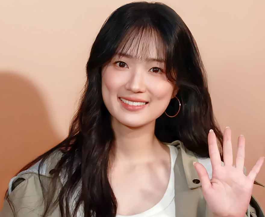 9 Actrices coreanas bajitas en estatura, pero con alta belleza 3 Kim Hye Yoon Actrices coreanas bajitas en estatura, pero con alta belleza