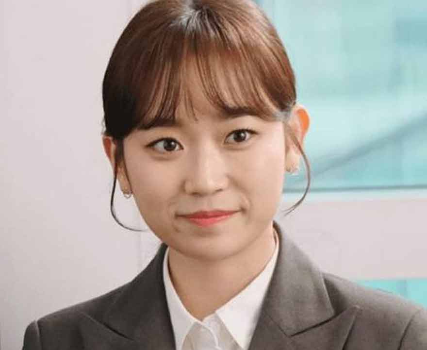 9 Actrices coreanas bajitas en estatura, pero con alta belleza 4 Kim Seul-Gi Actrices coreanas bajitas en estatura, pero con alta belleza