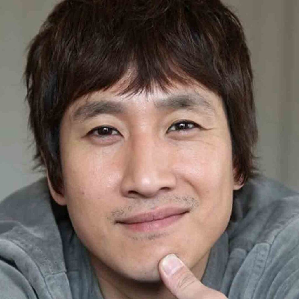 Ídolos de k-pop y actores de K-dramas que murieron jóvenes 11 Lee Sun Gyun (1975 - 2023)