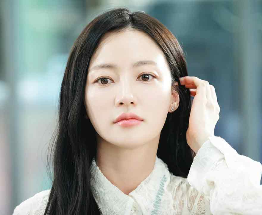 9 Actrices coreanas bajitas en estatura, pero con alta belleza 9 Song Ha Yoon Actrices coreanas bajitas en estatura, pero con alta belleza