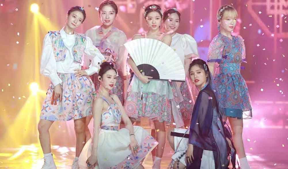 Ídolos de K-POP que han lucido Hanbok modernos y tradicionales realmente hermosos 3 Ídolos de K-POP que usan Hanbok y demuestra que es un look elegante y hermoso