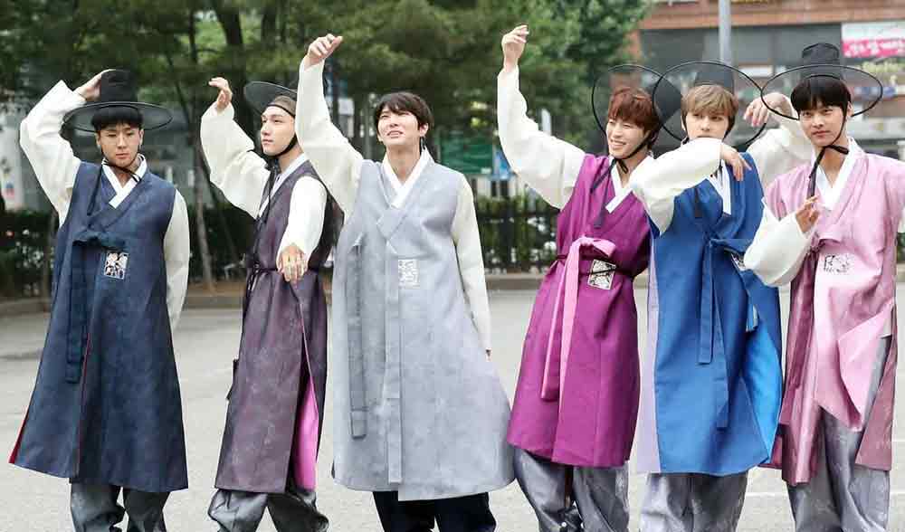Ídolos de K-POP que han lucido Hanbok modernos y tradicionales realmente hermosos 13 VIXX HANBOK TRADICIONAL