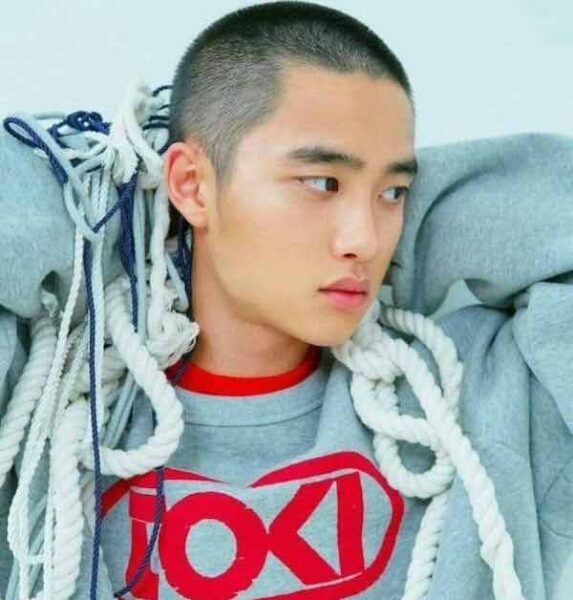 Estos 10 actores coreanos de K-Drama se ven impresionantes con el cabello corto 5 D.O. con cabello corto
