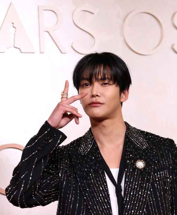 ¡Inesperada sorpresa! El ídolo del K-Pop que ahora es actor asistio a los Oscar 2025 2 ¡Inesperada sorpresa! El ídolo del K-Pop que ahora es actor asistio a los Oscar 2025