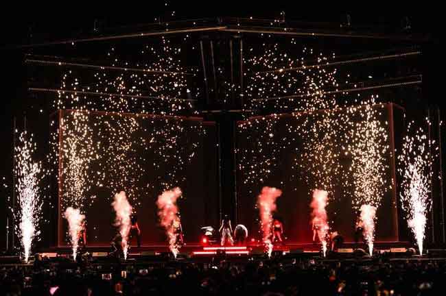 El primer concierto de Jennie sorprende, pero no a todos les encanta 2 El primer concierto de Jennie sorprende, pero no a todos les encanta