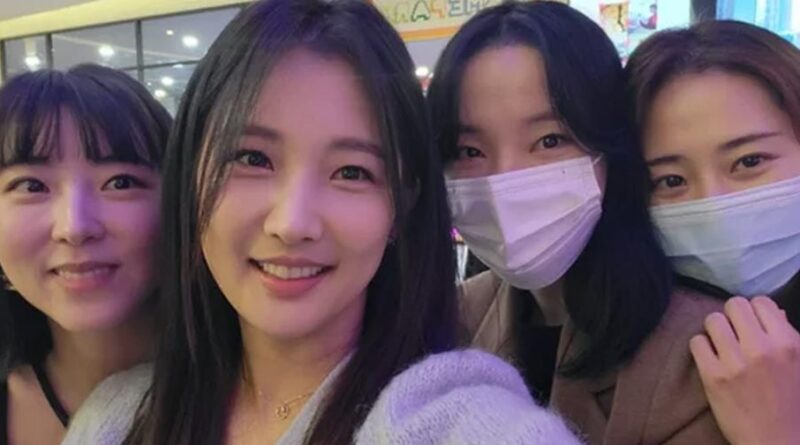 Las exintegrantes de 4Minute se reúnen y demuestran que su amistad sigue intacta 1 Las exintegrantes de 4Minute se reúnen y su amistad sigue más fuerte que nunca, solo falta HyunA