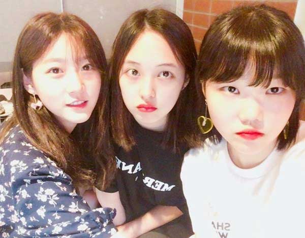 Lee Suhyun de AKMU habla por primera vez sobre la trágica pérdida de su amiga Kim Sae Ron 2 Lee Suhyun de AKMU habla por primera vez sobre la trágica pérdida de su amiga Kim Sae Ron