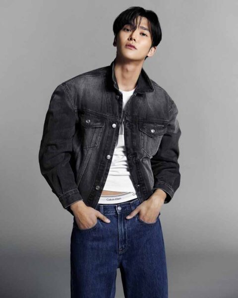 ¡Nuevas fotos de Rowoon para Calvin Klein! La campaña de ropa interior se vuelve aún más intensa 13 Nuevas fotos de Rowoon para Calvin Klein La campaña de ropa interior se vuelve aún más intensa