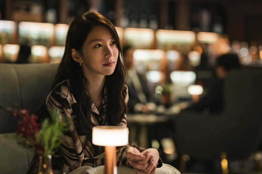 Primeras imagenes del nuevo k-drama 'KARMA' con Shin Min Ah y Park Hae Soo que ya tiene fecha de estreno 7 Primeras imagenes del nuevo k-drama 'KARMA' con Shin Min Ah y Park Hae Soo que ya tiene fecha de estreno
