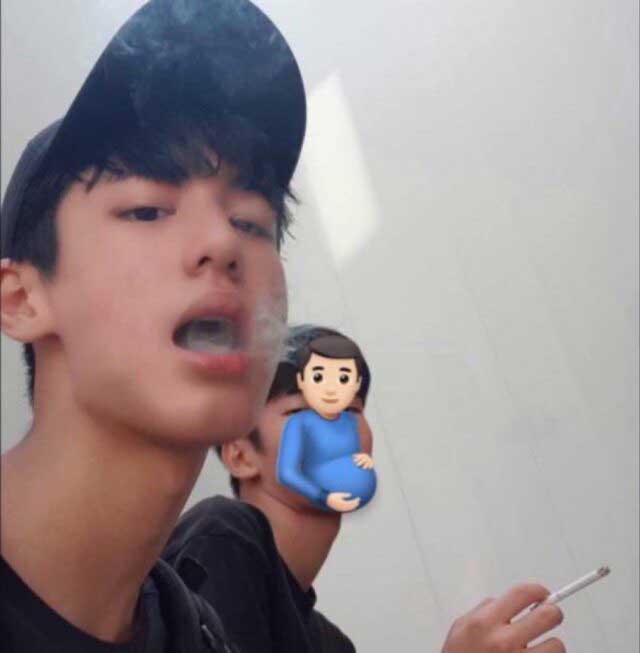 Revelan fotos de Leehan de BOYNEXTDOOR fumando siendo menor de edad 2 Revelan fotos de Leehan de BOYNEXTDOOR fumando siendo menor de edad