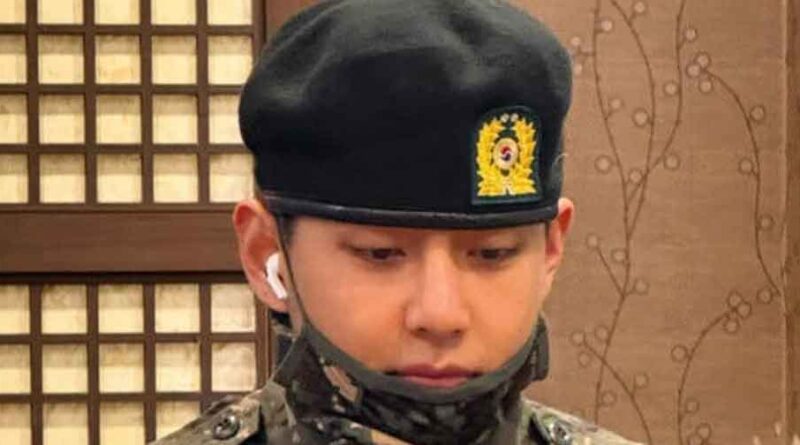 V de BTS recibe el título de "Guerrero" y comparte emotivo mensaje con los fans 1 V de BTS recibe el título de Guerrero y comparte emotivo mensaje con los fans