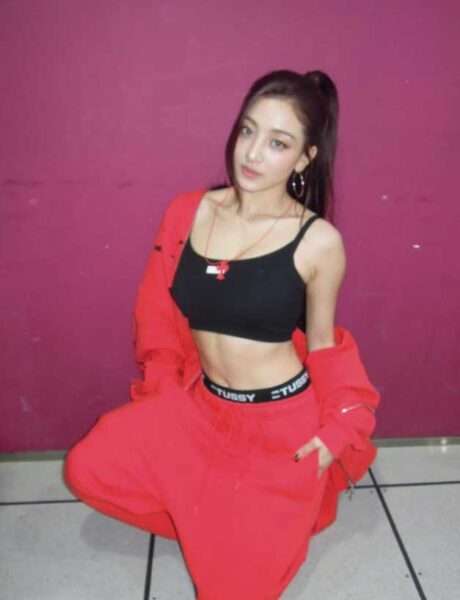 Así se mantienen en forma las celebridades coreanas: ¡descubre sus rutinas secretas! 6 Jihyo (TWICE) Cardio para quemar, fuerza para construir